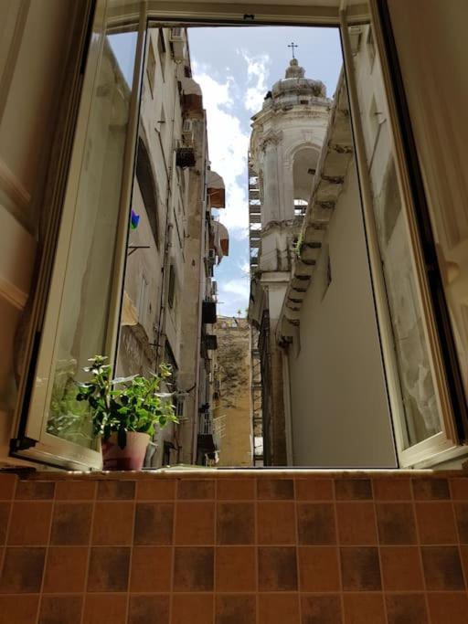 Fashion Cathedral Apartment, Centro Storico Napoli Nápoles Exterior foto